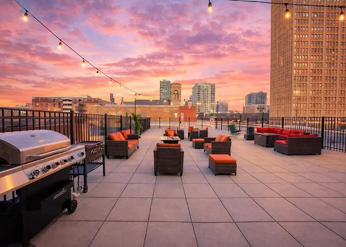 Apartment Mccormick 6b/4ba Luxury W Jacuzzi/group